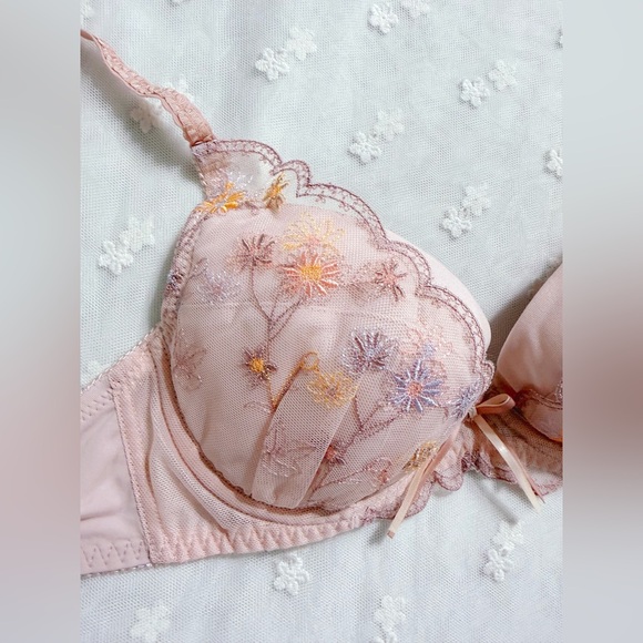 Sold Out - Picture 2 of 10